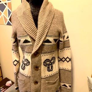 TNA Lamb wool Cowichan Cardigan size XL